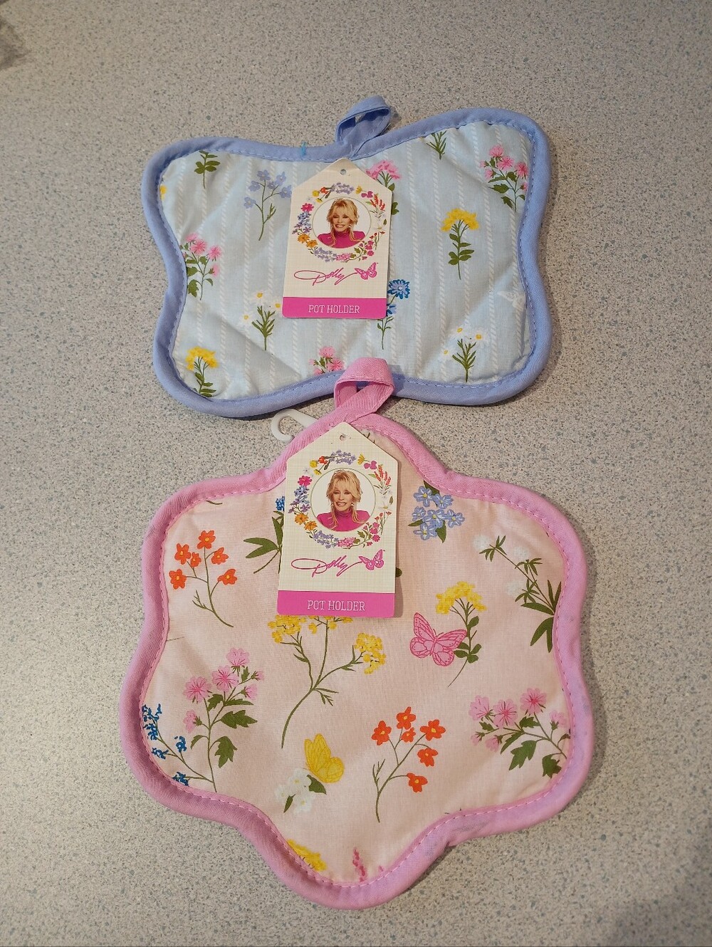 DG Dolly Parton 2026 Floral Butterfly Pot Holders NWT